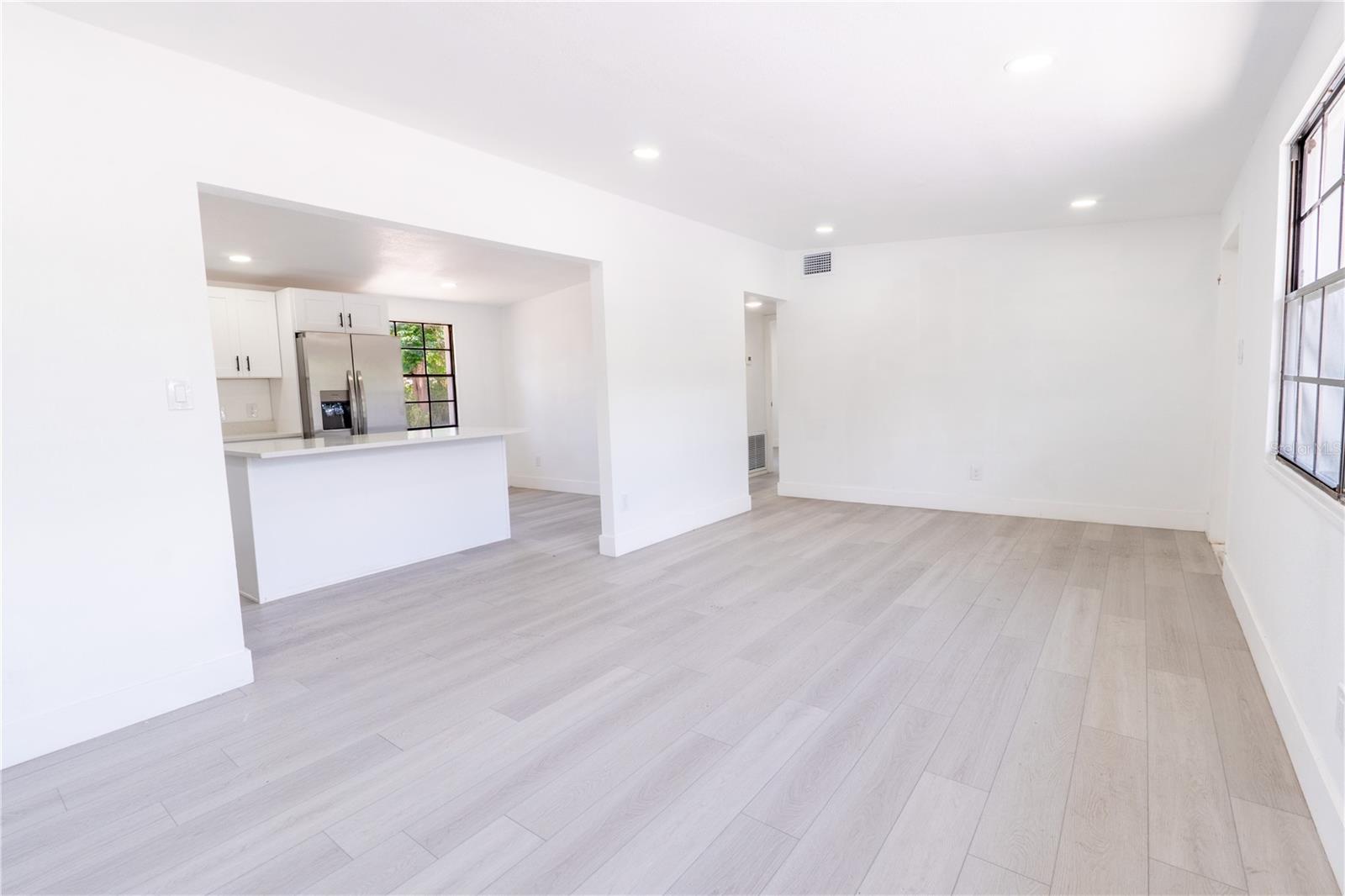 4112 W FAIRVIEW HTS — photo 5