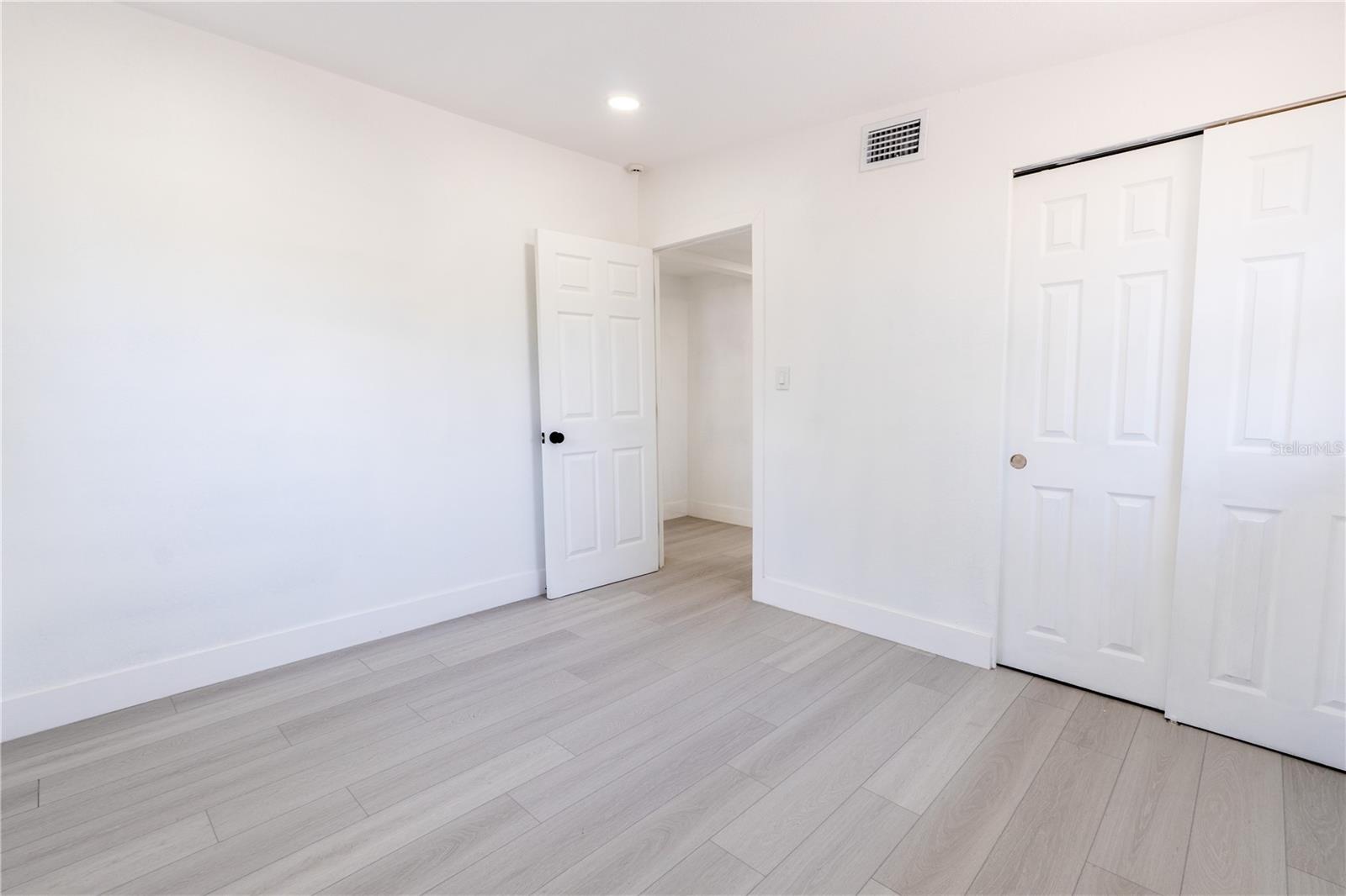 4112 W FAIRVIEW HTS — photo 19
