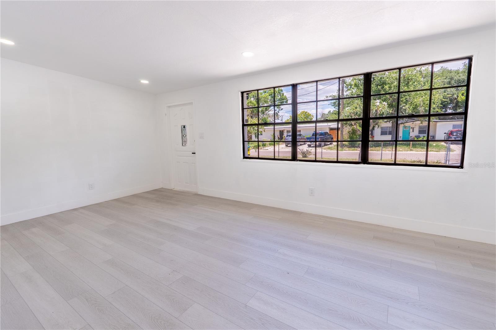 4112 W FAIRVIEW HTS — photo 7