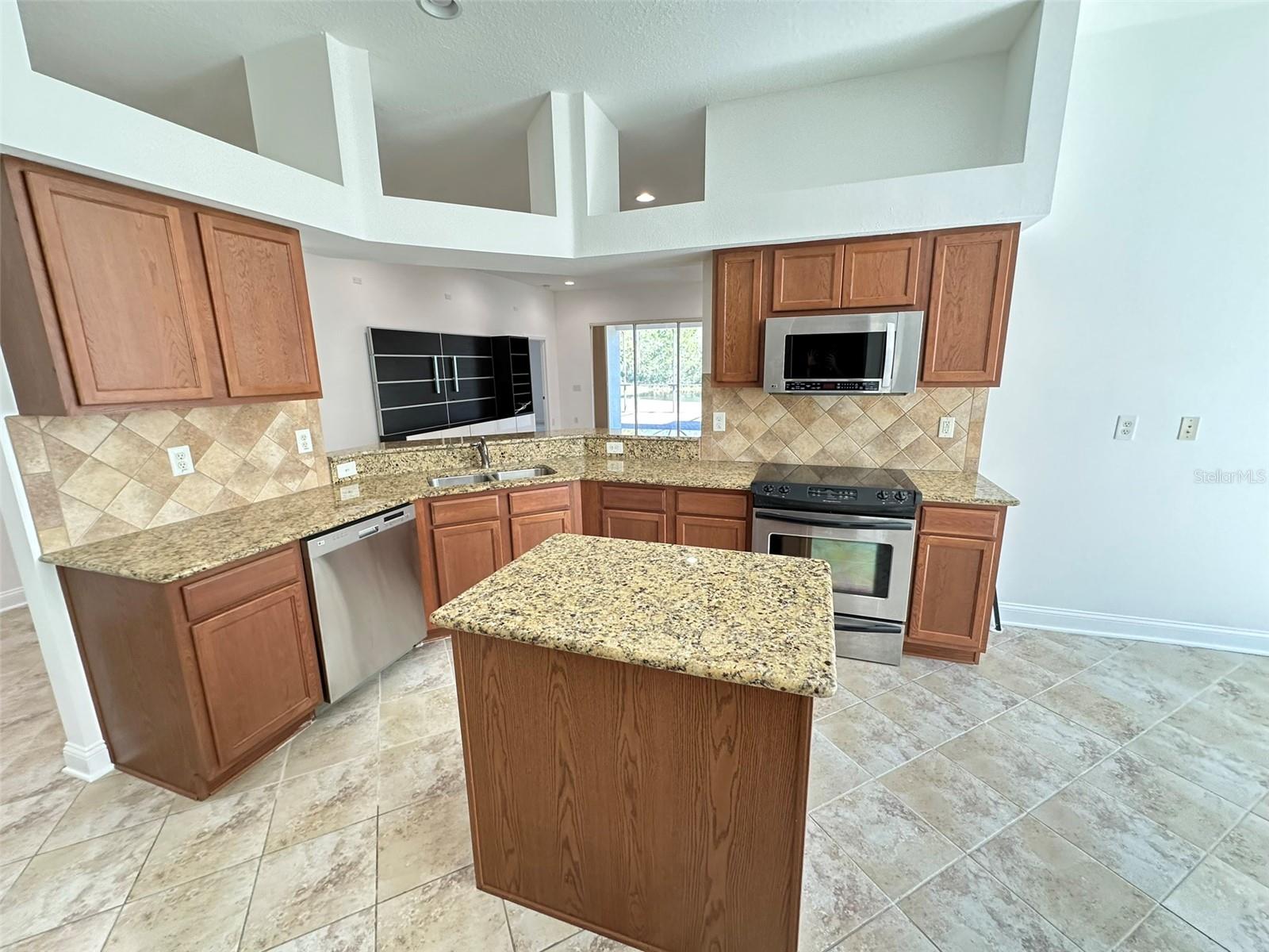 8120 TURKEY HILL CT — photo 8