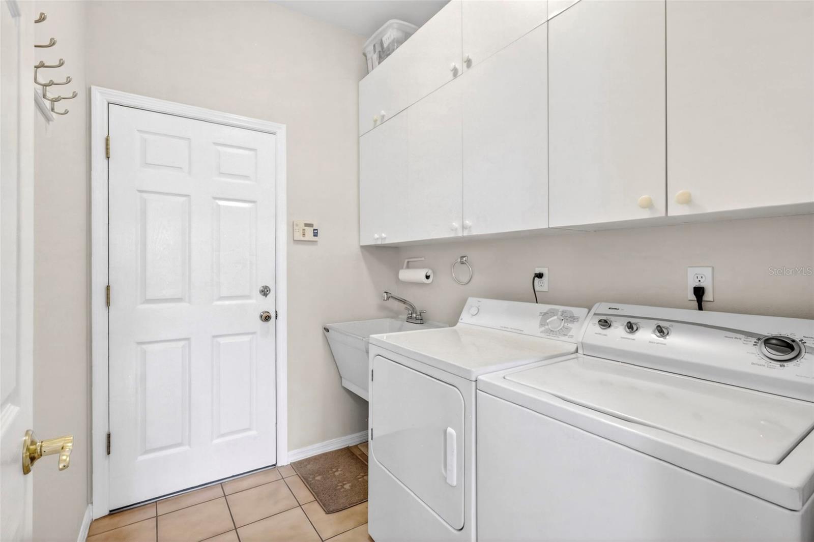 5425 MATTHEW CT — photo 45