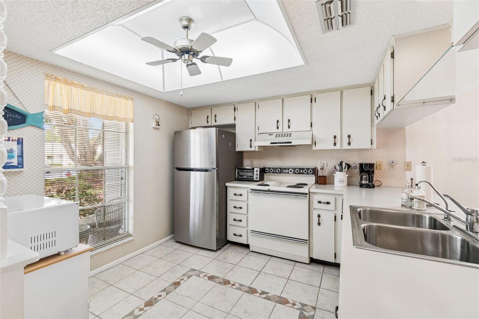 7725 DANUBE DR #0000 — photo 11