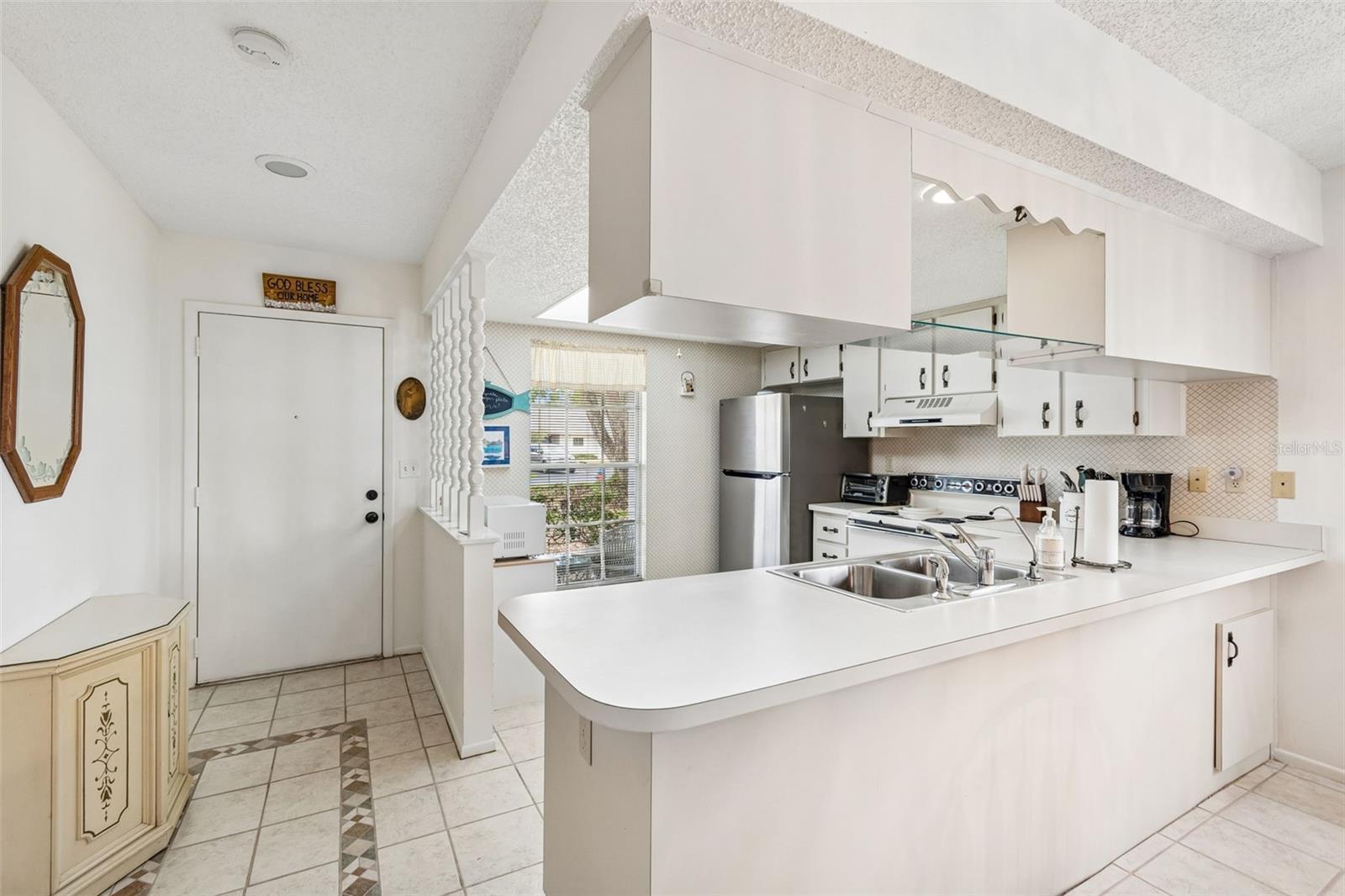 7725 DANUBE DR #0000 — photo 8