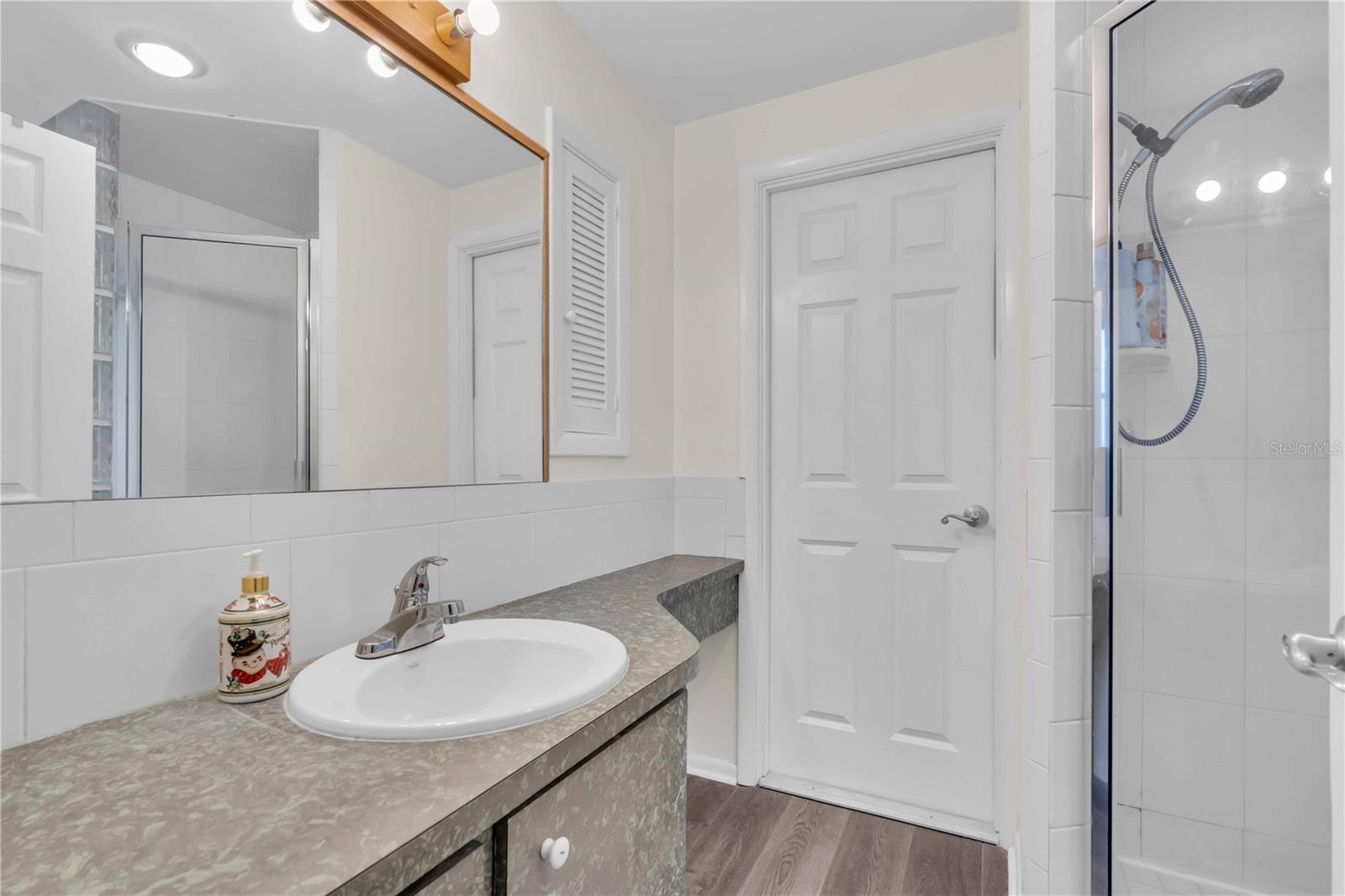 7420 CASS CIR — photo 13