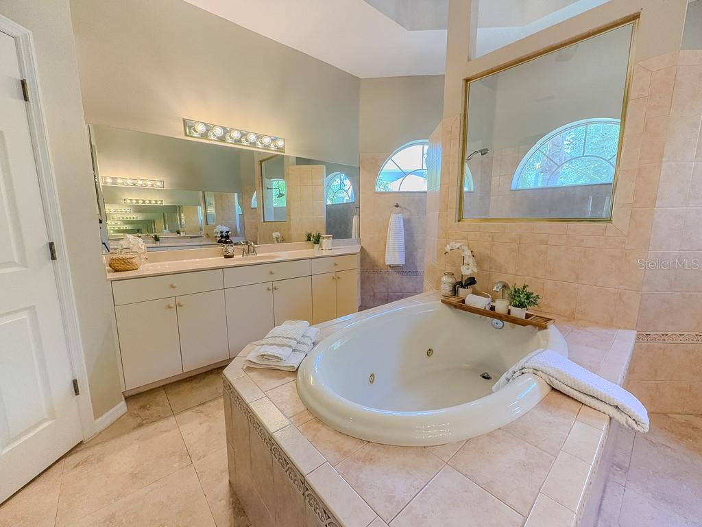 5852 CACHETTE DE RIVIERA CT — photo 37