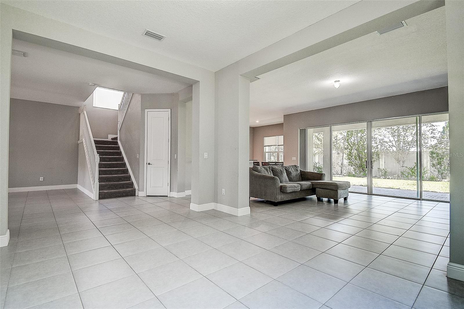 30932 LINDENTREE DR — photo 14