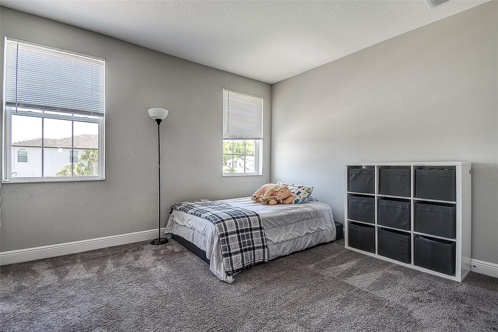 30932 LINDENTREE DR — photo 40