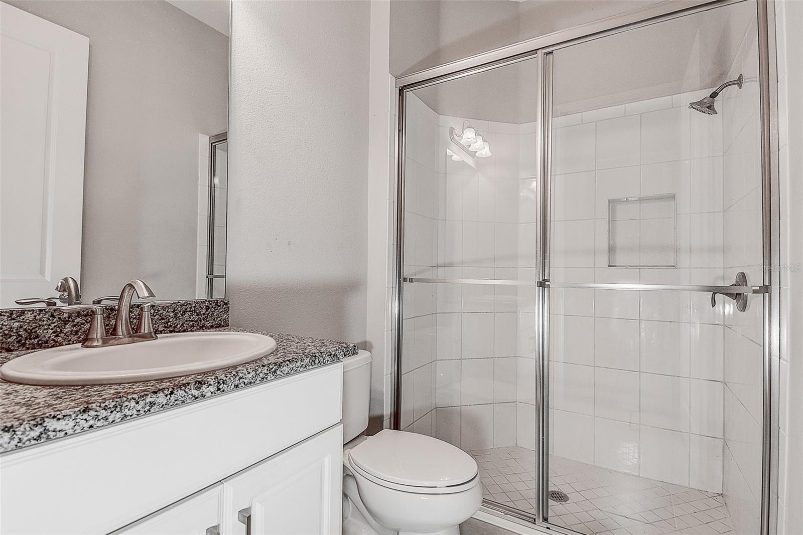 30932 LINDENTREE DR — photo 27
