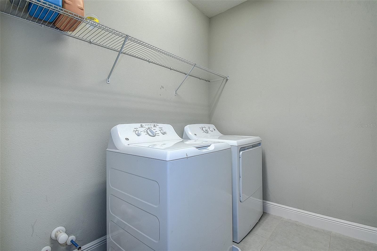 30932 LINDENTREE DR — photo 43