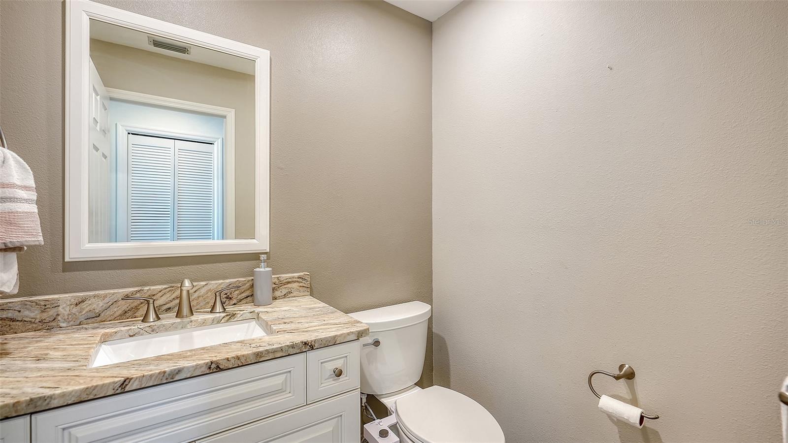 4391 MAPLEWOOD LN — photo 25