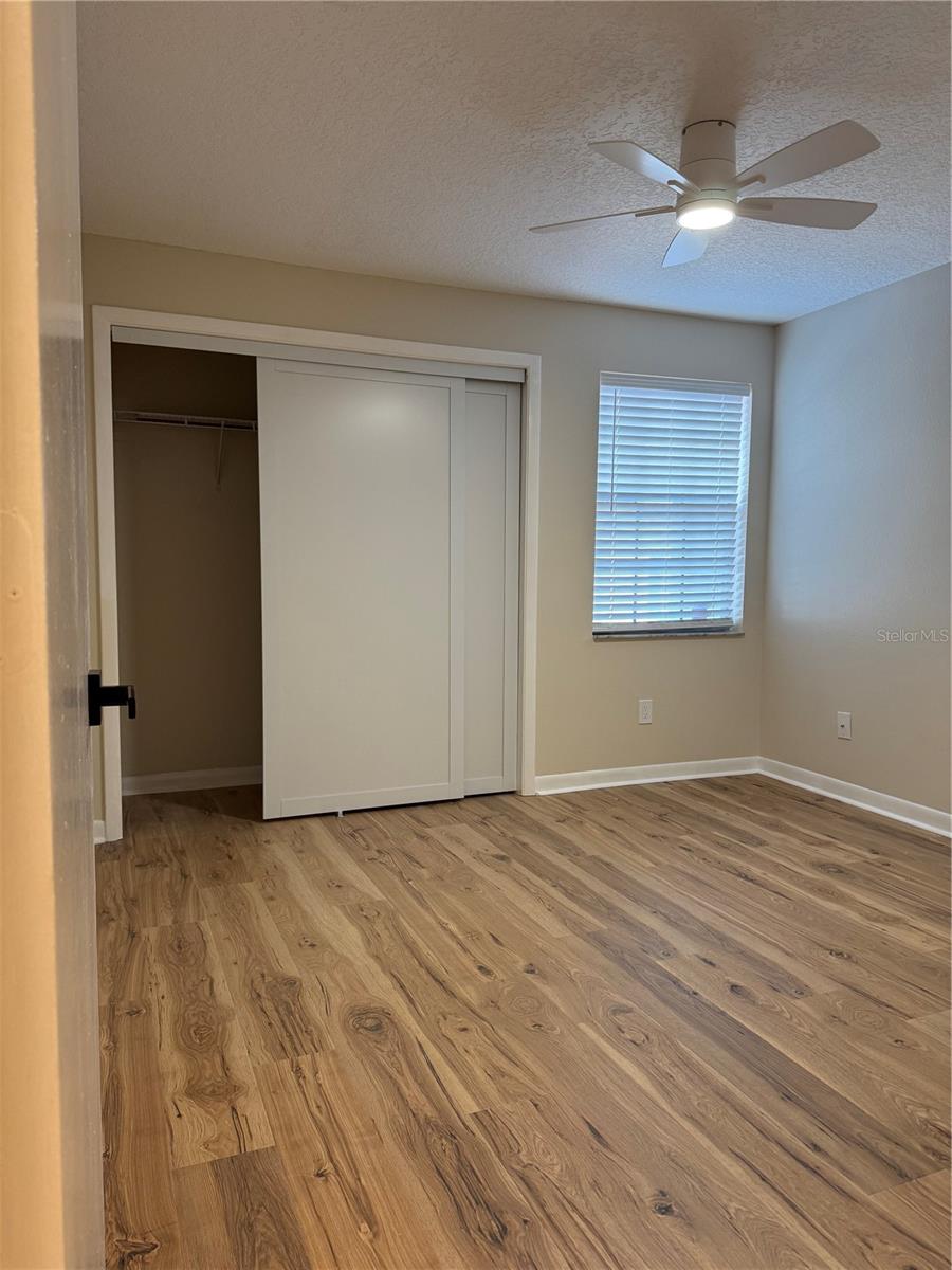 3819 N OAK DR #I42 — photo 11