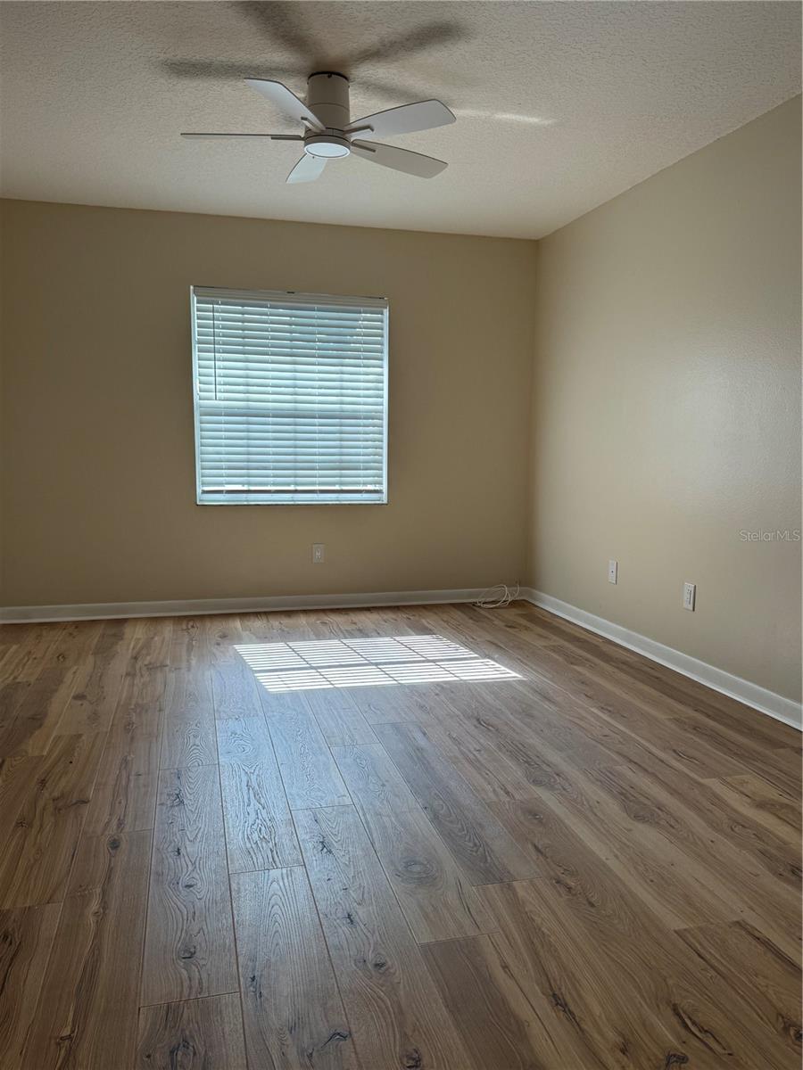 3819 N OAK DR #I42 — photo 10