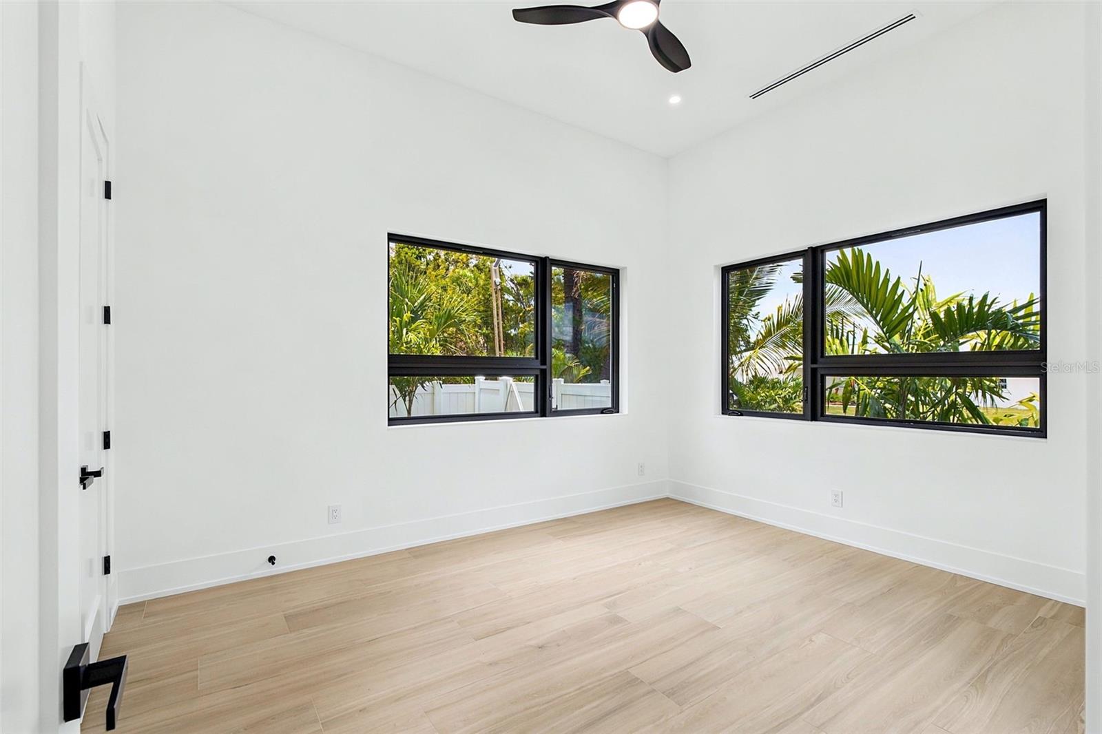 1870 JASMINE DR — photo 24
