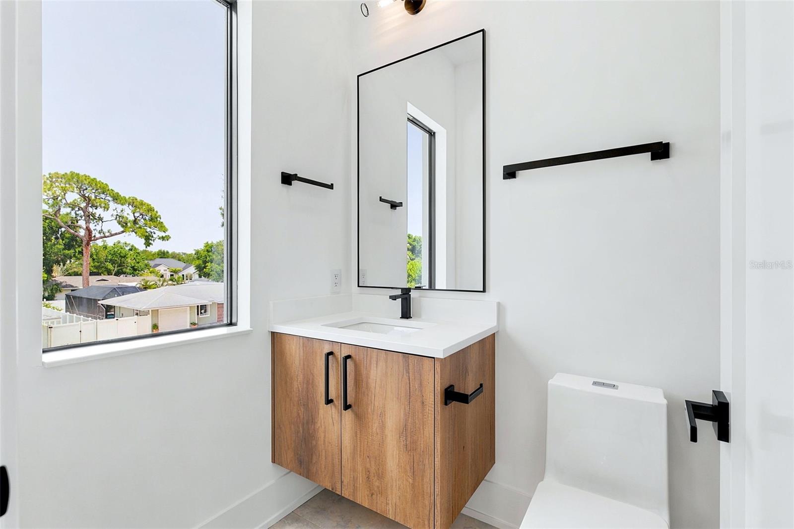 1870 JASMINE DR — photo 47