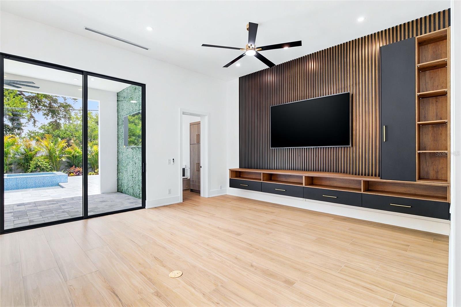 1870 JASMINE DR — photo 18