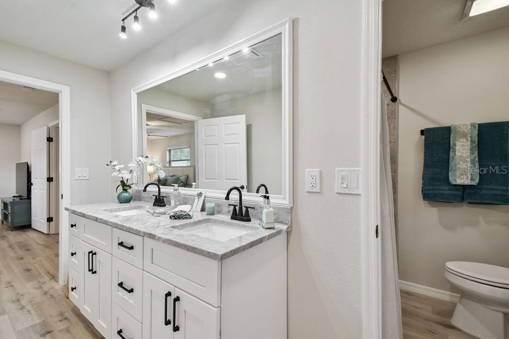 6551 S WEST SHORE CIR — photo 33