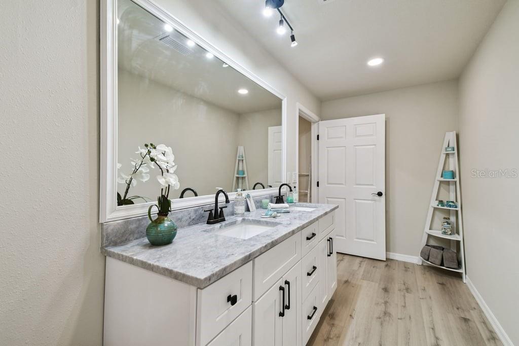 6551 S WEST SHORE CIR — photo 32