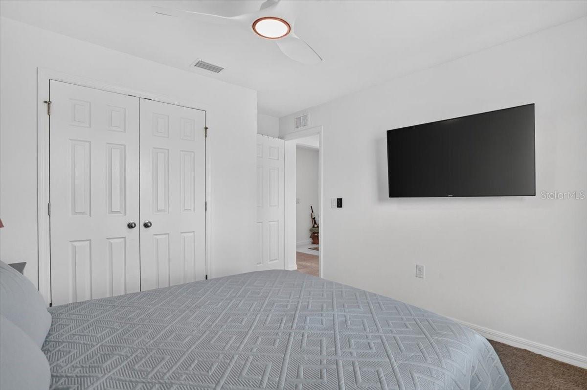 2362 HAGOPLAN LN — photo 30