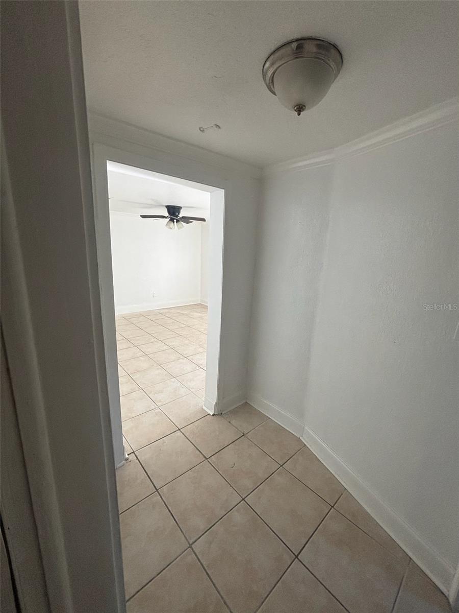 1379 S MARTIN LUTHER KING JR AVE — photo 16