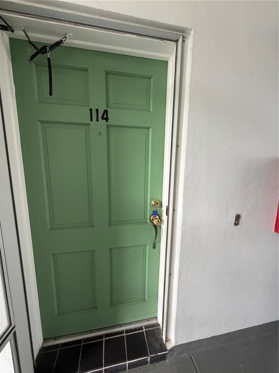 200 GLENNES LN #114 — photo 3
