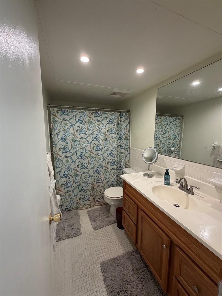 200 GLENNES LN #114 — photo 26