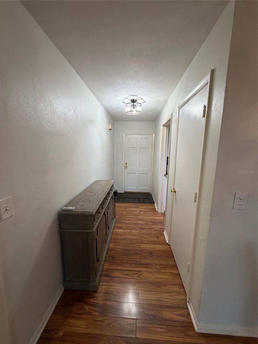 200 GLENNES LN #114 — photo 5