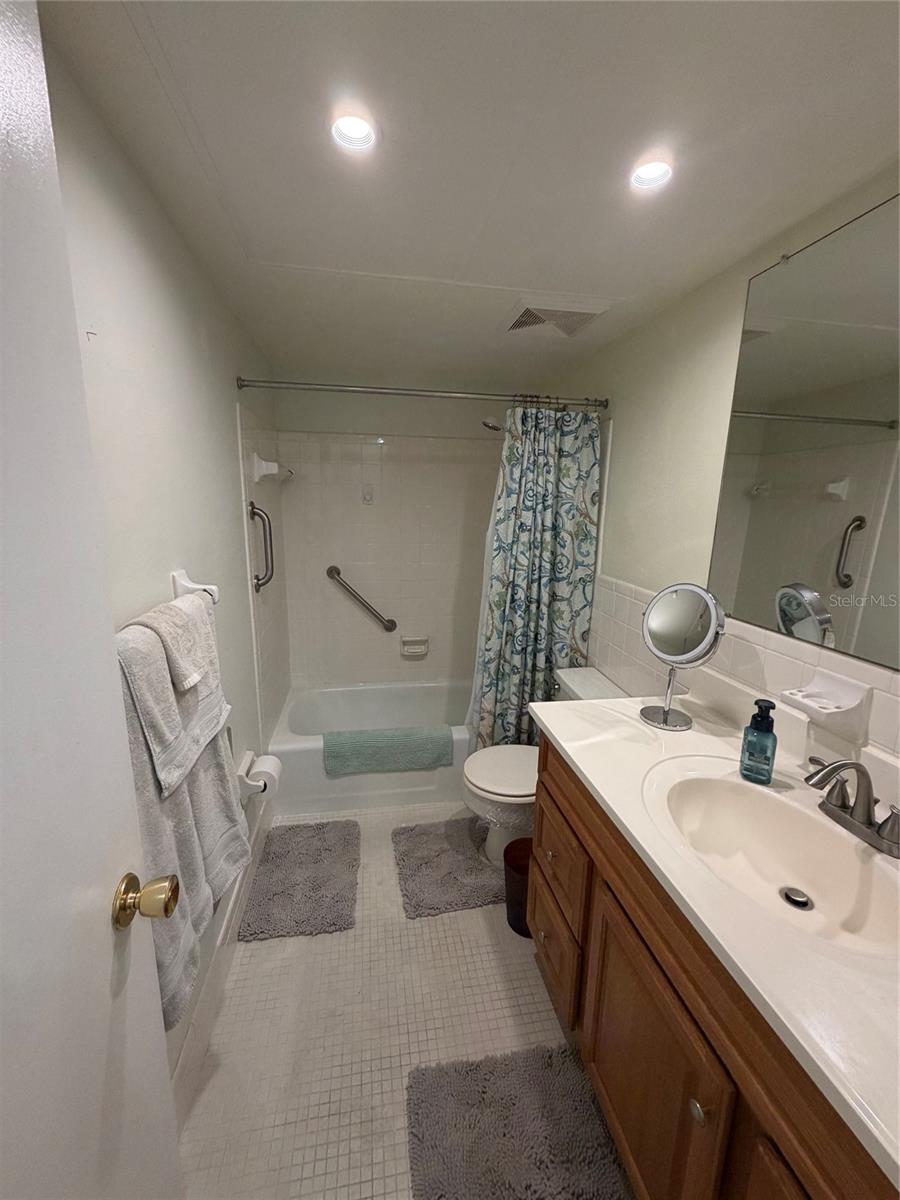 200 GLENNES LN #114 — photo 25