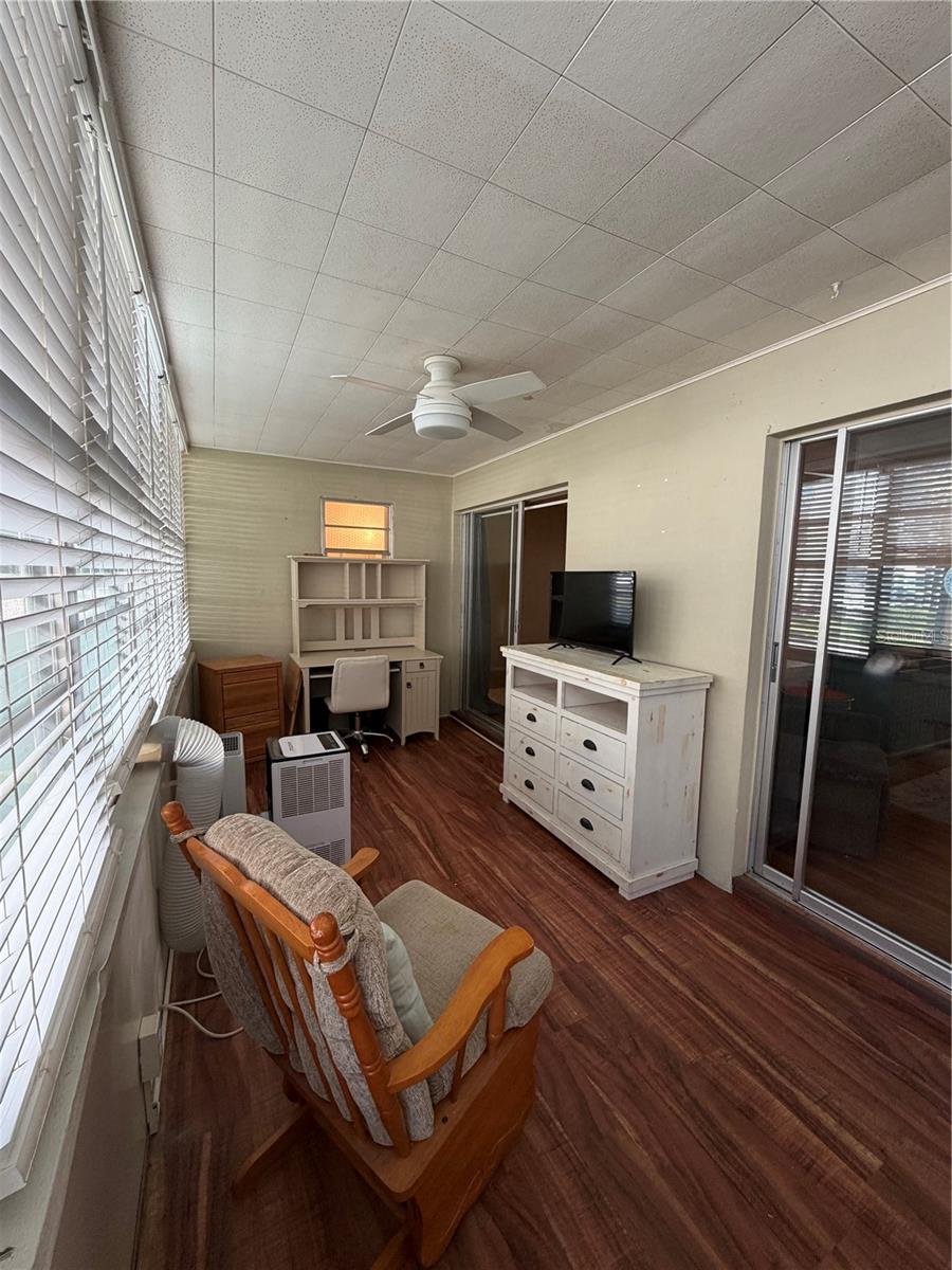 200 GLENNES LN #114 — photo 19