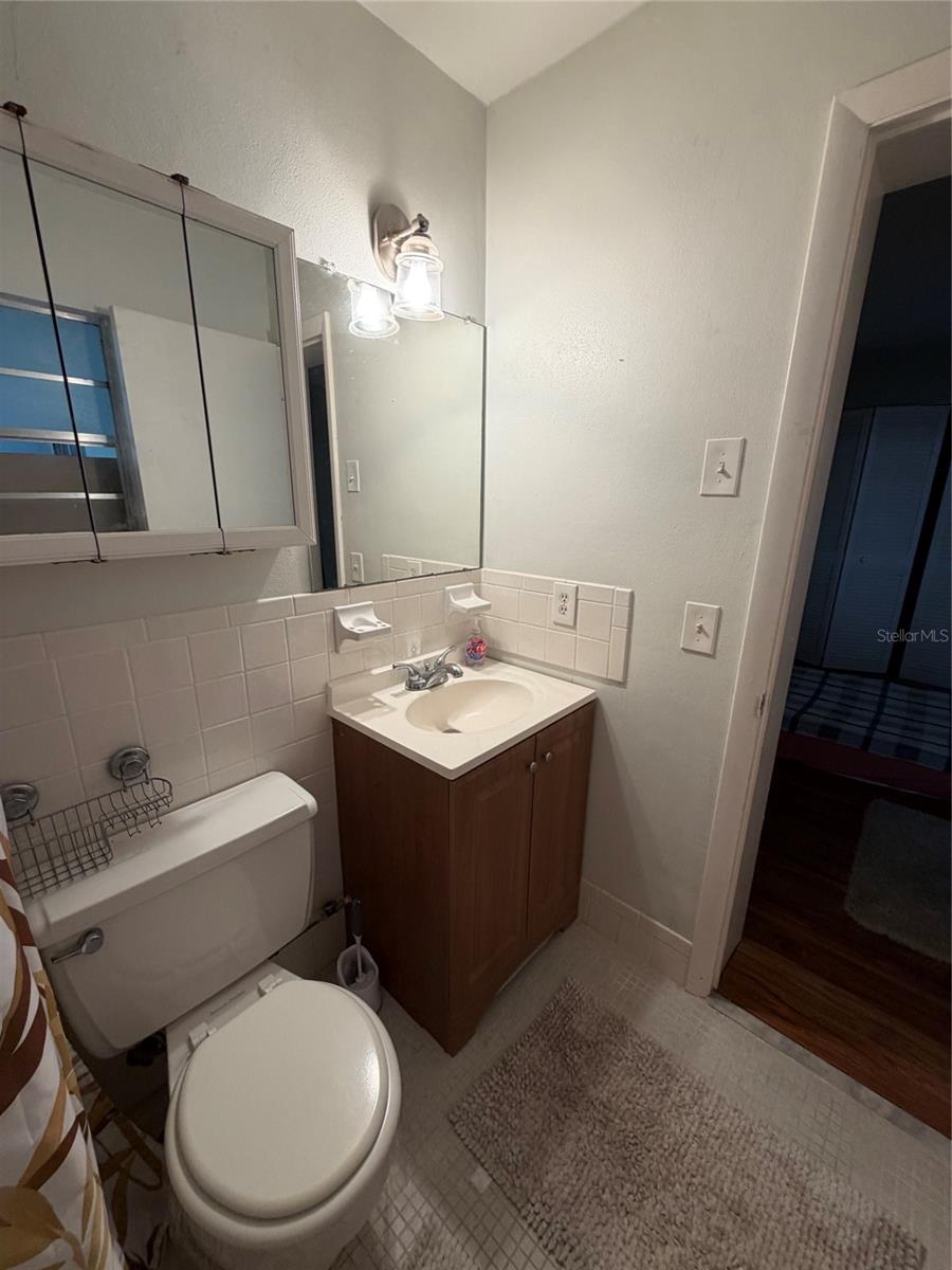 200 GLENNES LN #114 — photo 29