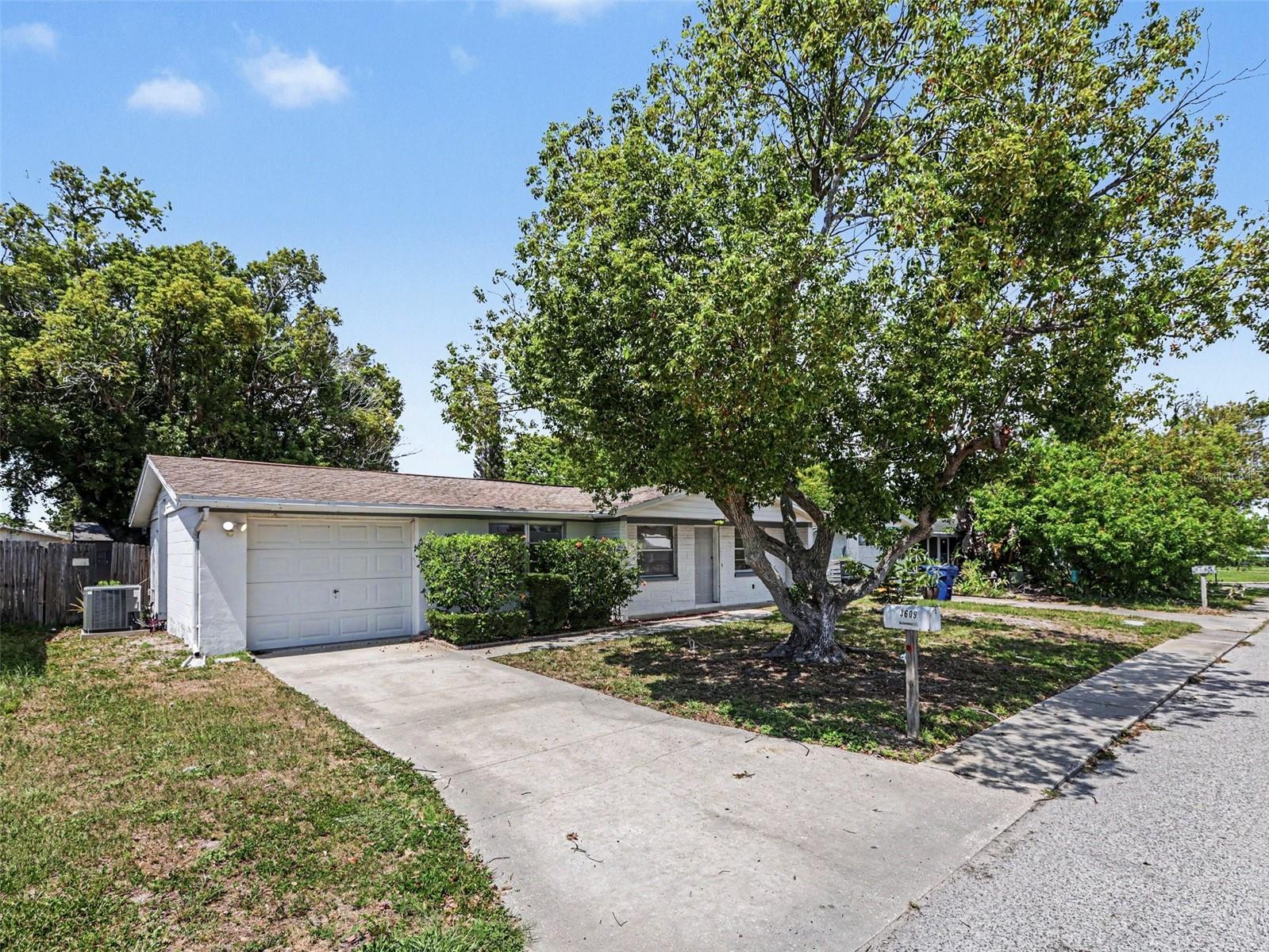 3609 TRUMAN DR — photo 2