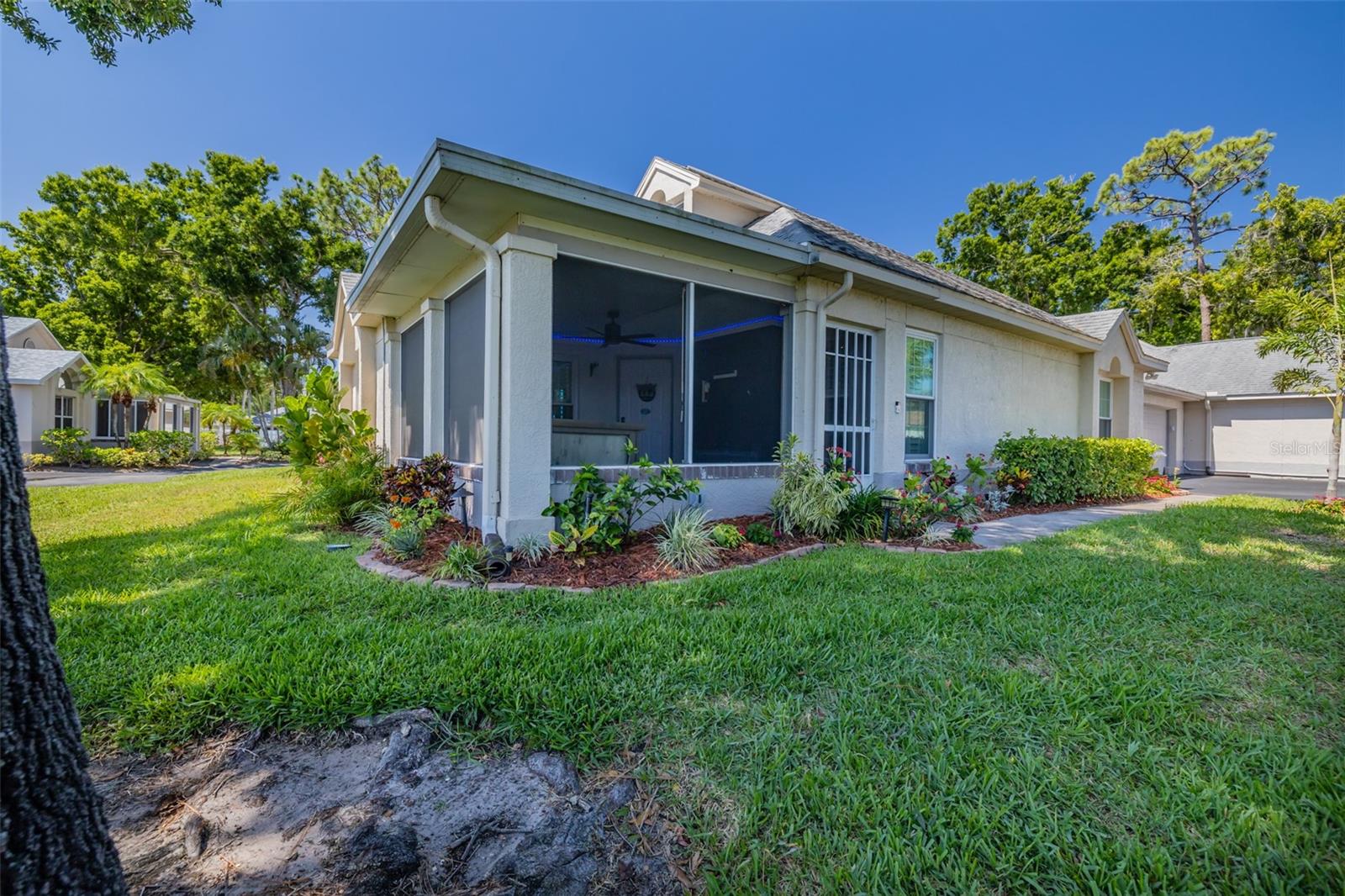 911 GOLFVIEW WOODS DR — photo 3