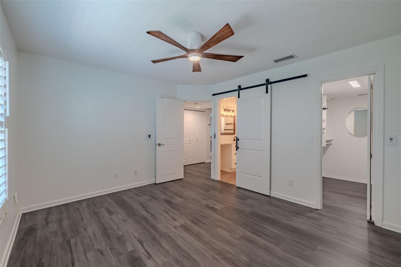 911 GOLFVIEW WOODS DR — photo 28