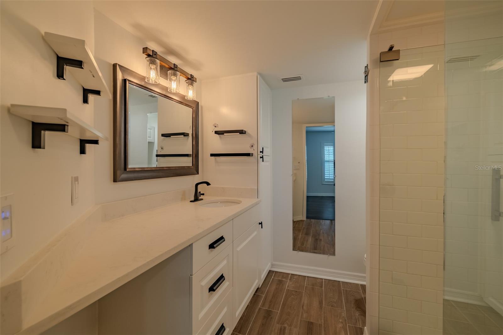 911 GOLFVIEW WOODS DR — photo 30