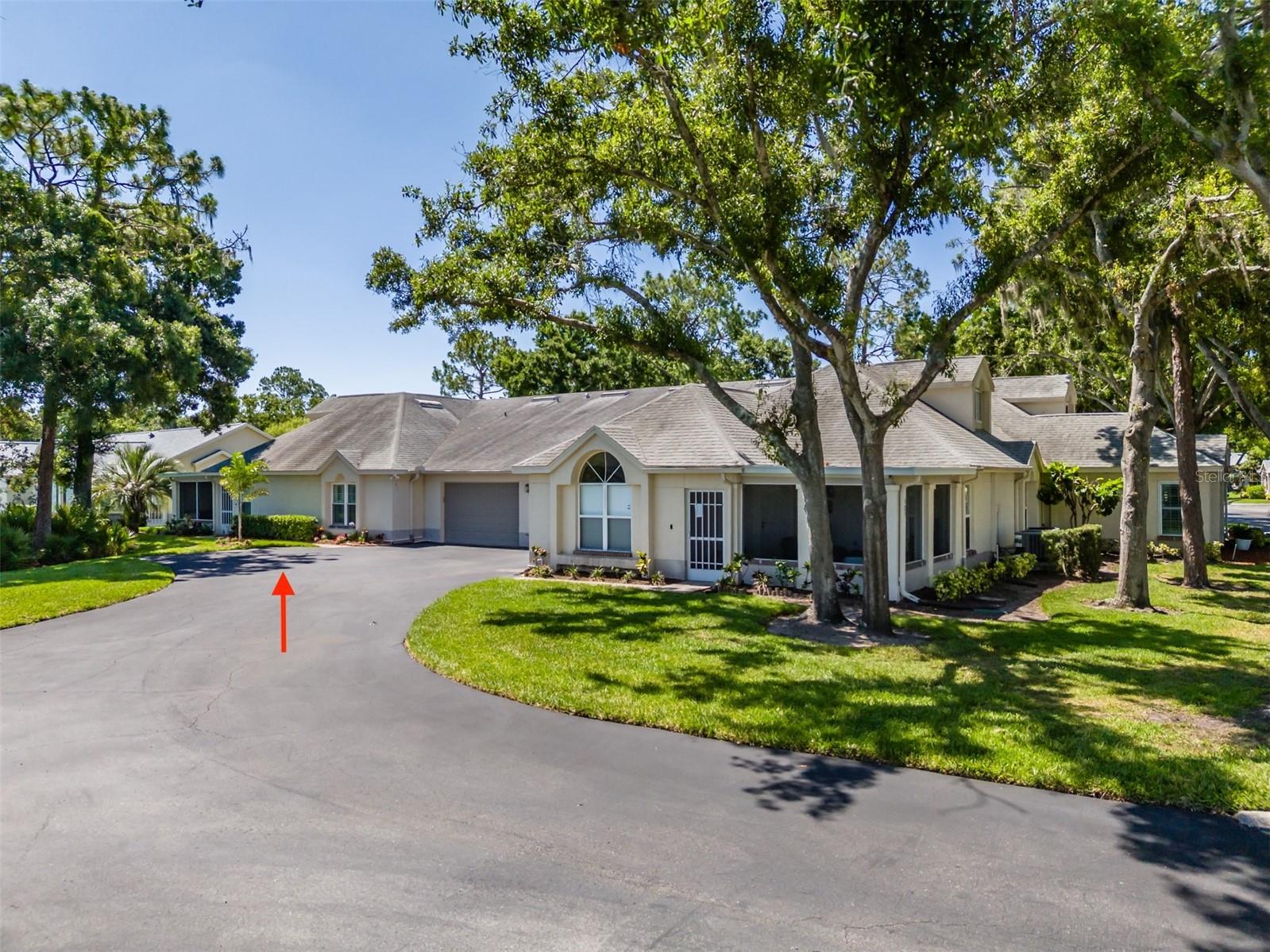 911 GOLFVIEW WOODS DR — photo 45
