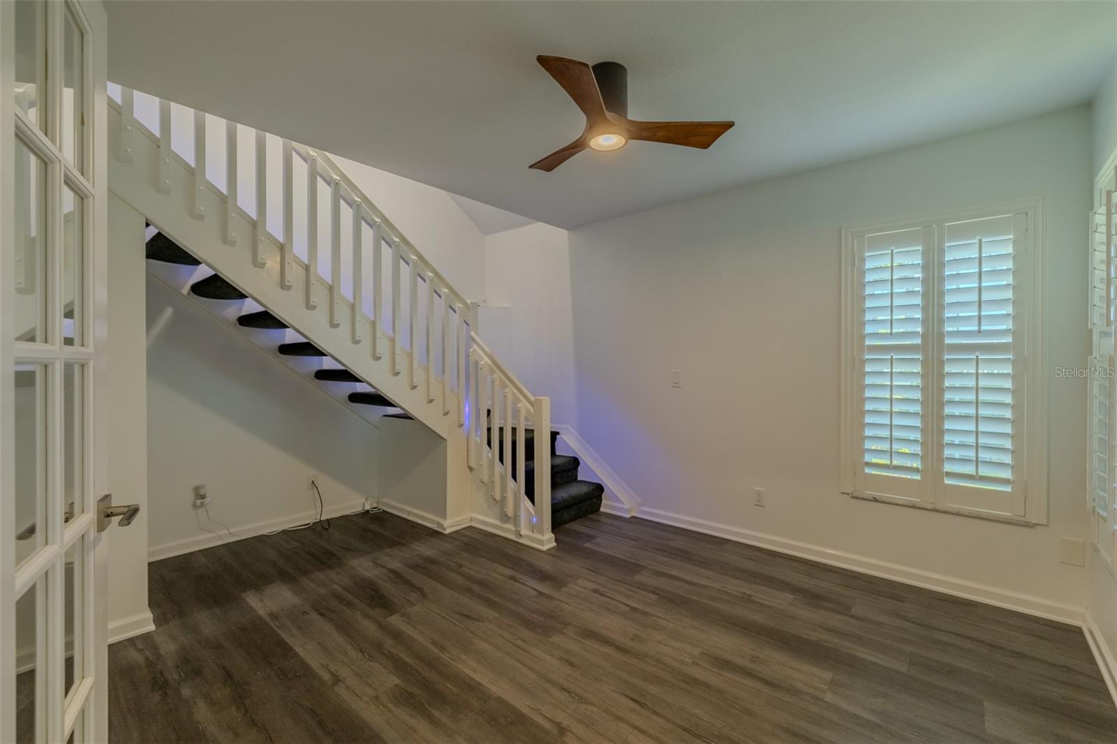 911 GOLFVIEW WOODS DR — photo 33