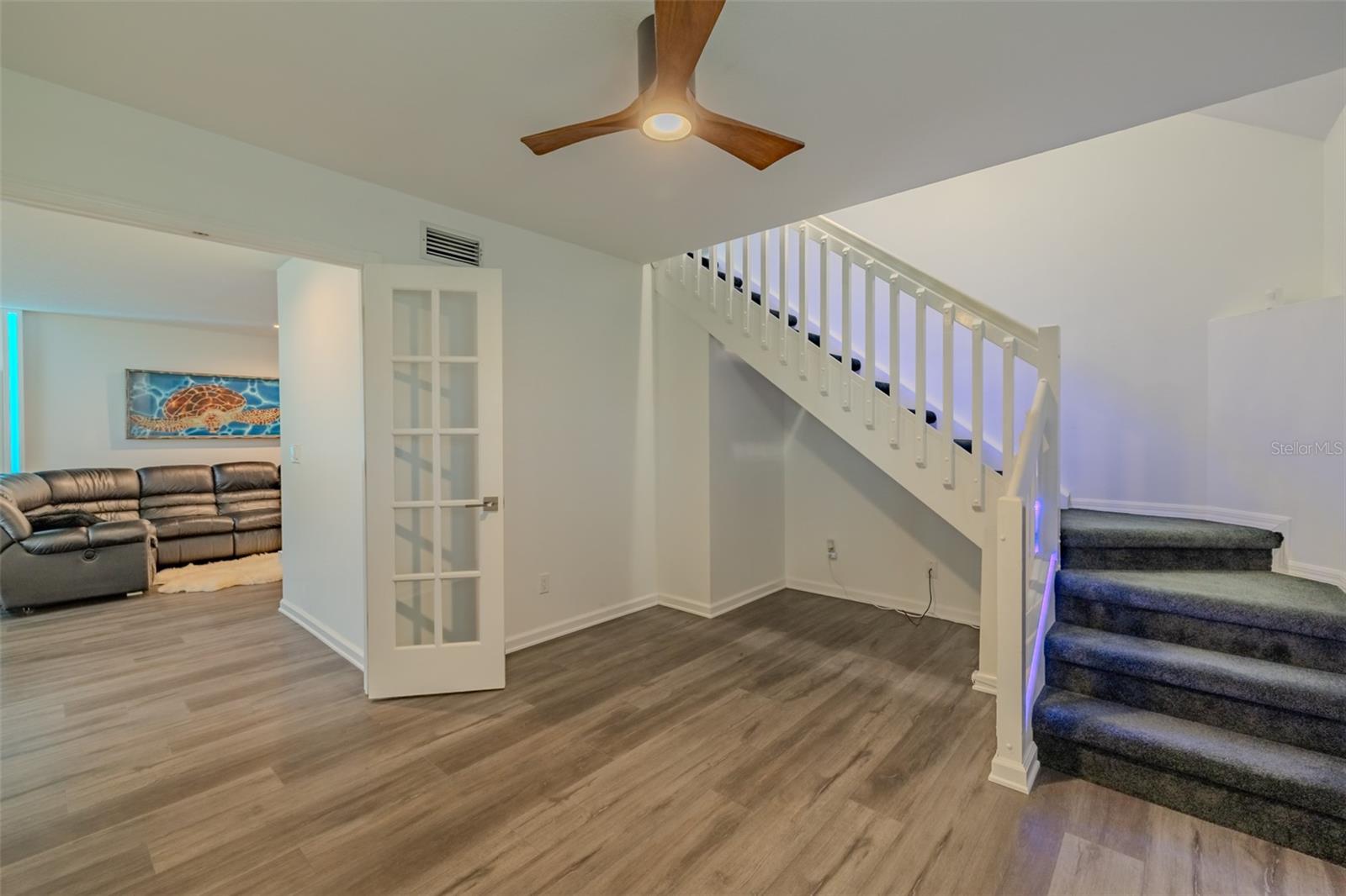 911 GOLFVIEW WOODS DR — photo 34