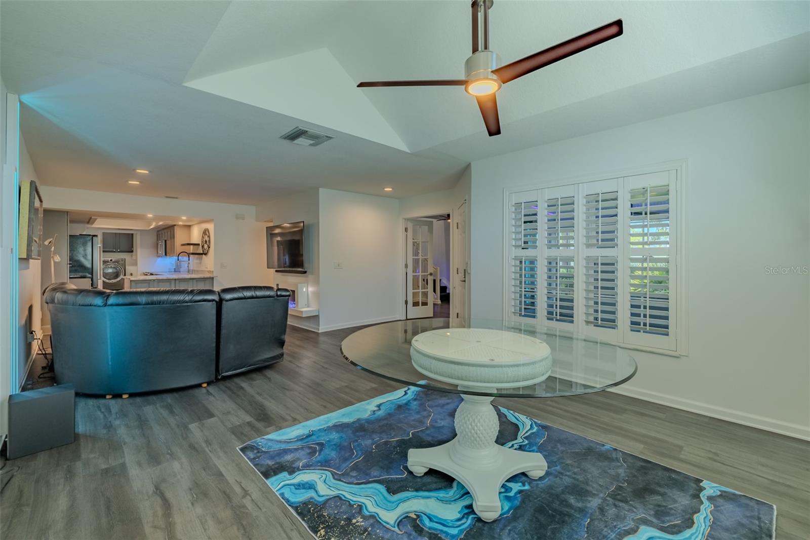 911 GOLFVIEW WOODS DR — photo 11