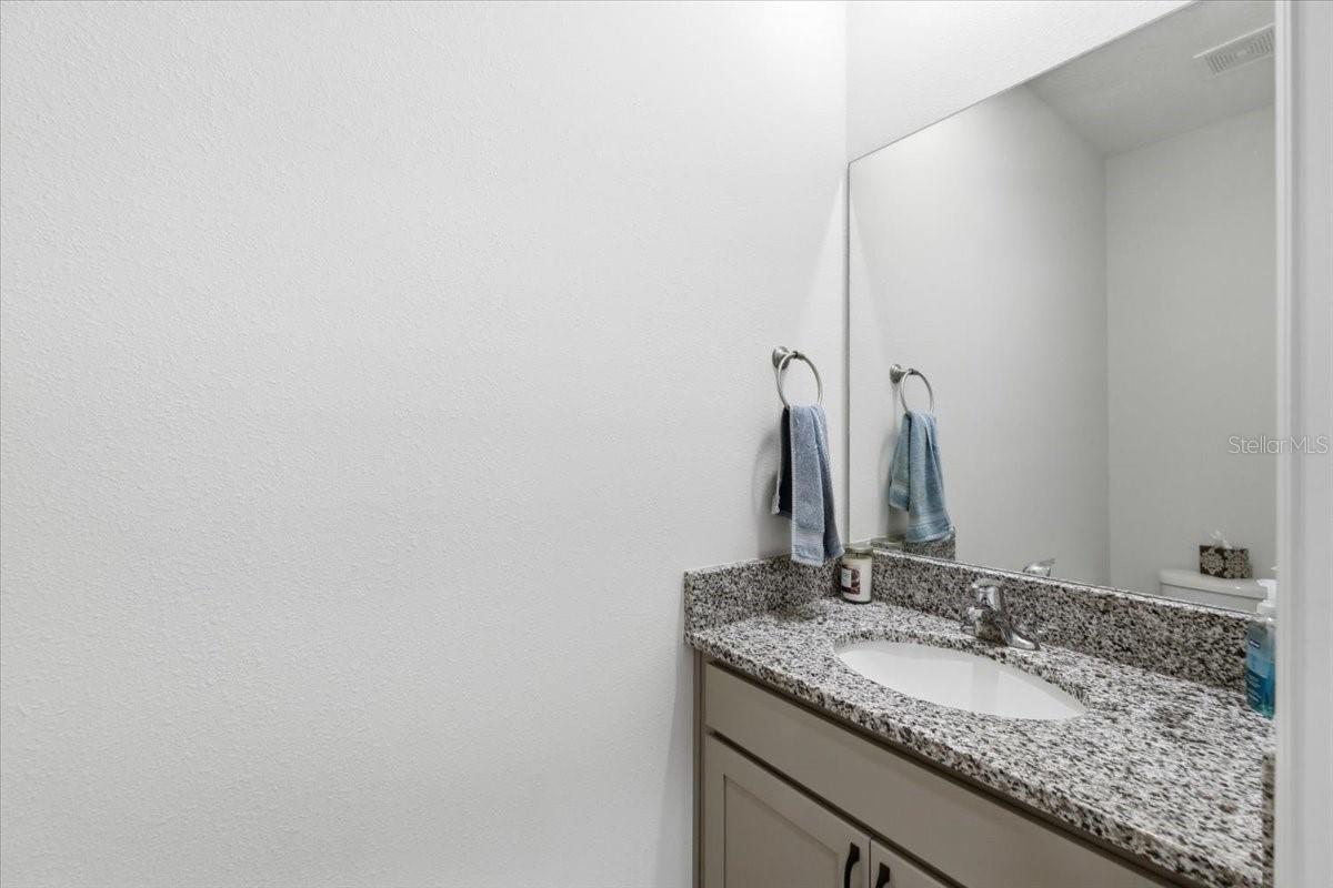 1413 TROPICAL OASIS AVE — photo 24