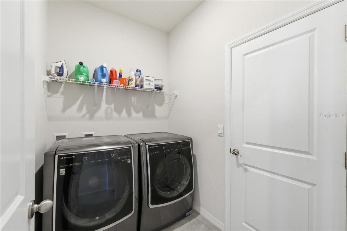 1413 TROPICAL OASIS AVE — photo 25