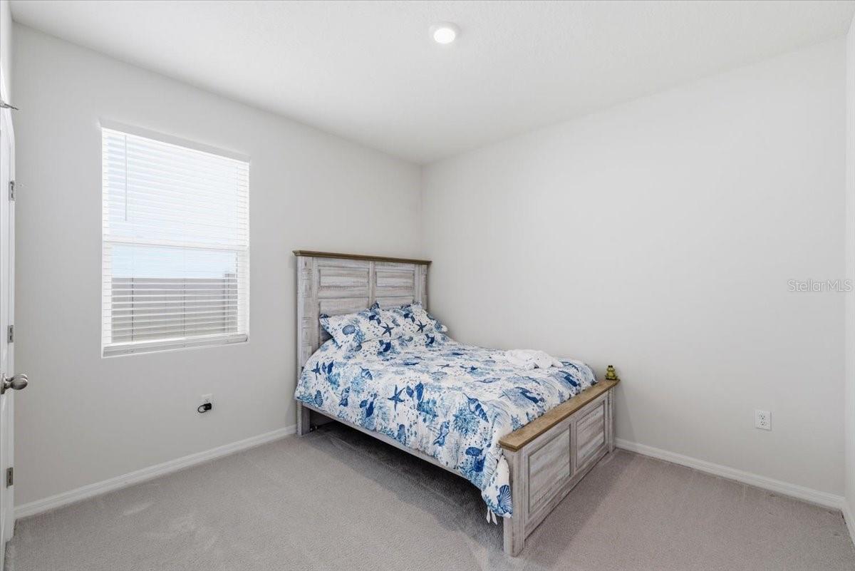 1413 TROPICAL OASIS AVE — photo 18