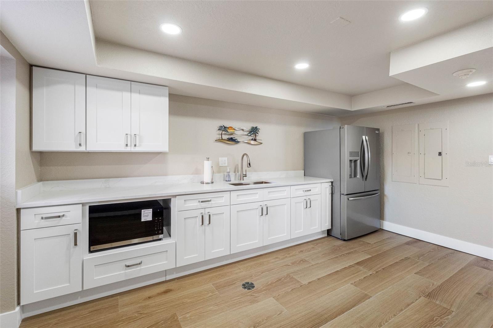 17920 GULF BLVD #302 — photo 31