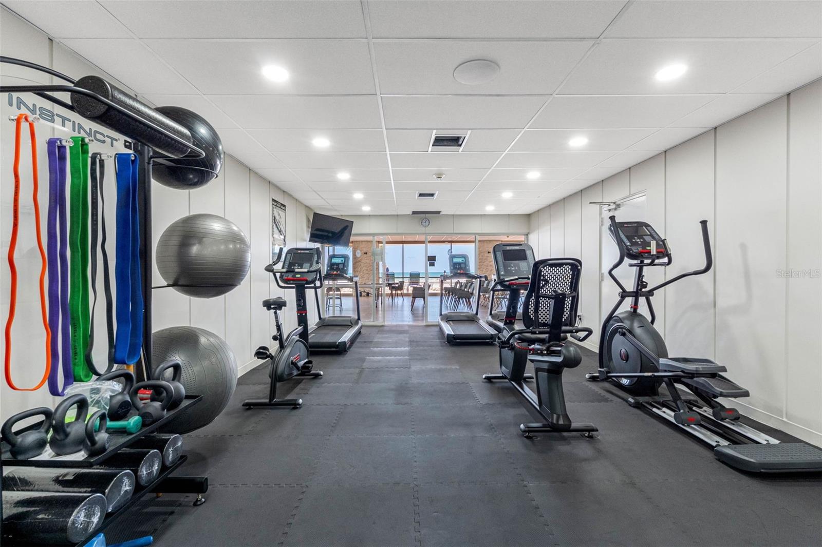 17920 GULF BLVD #302 — photo 34