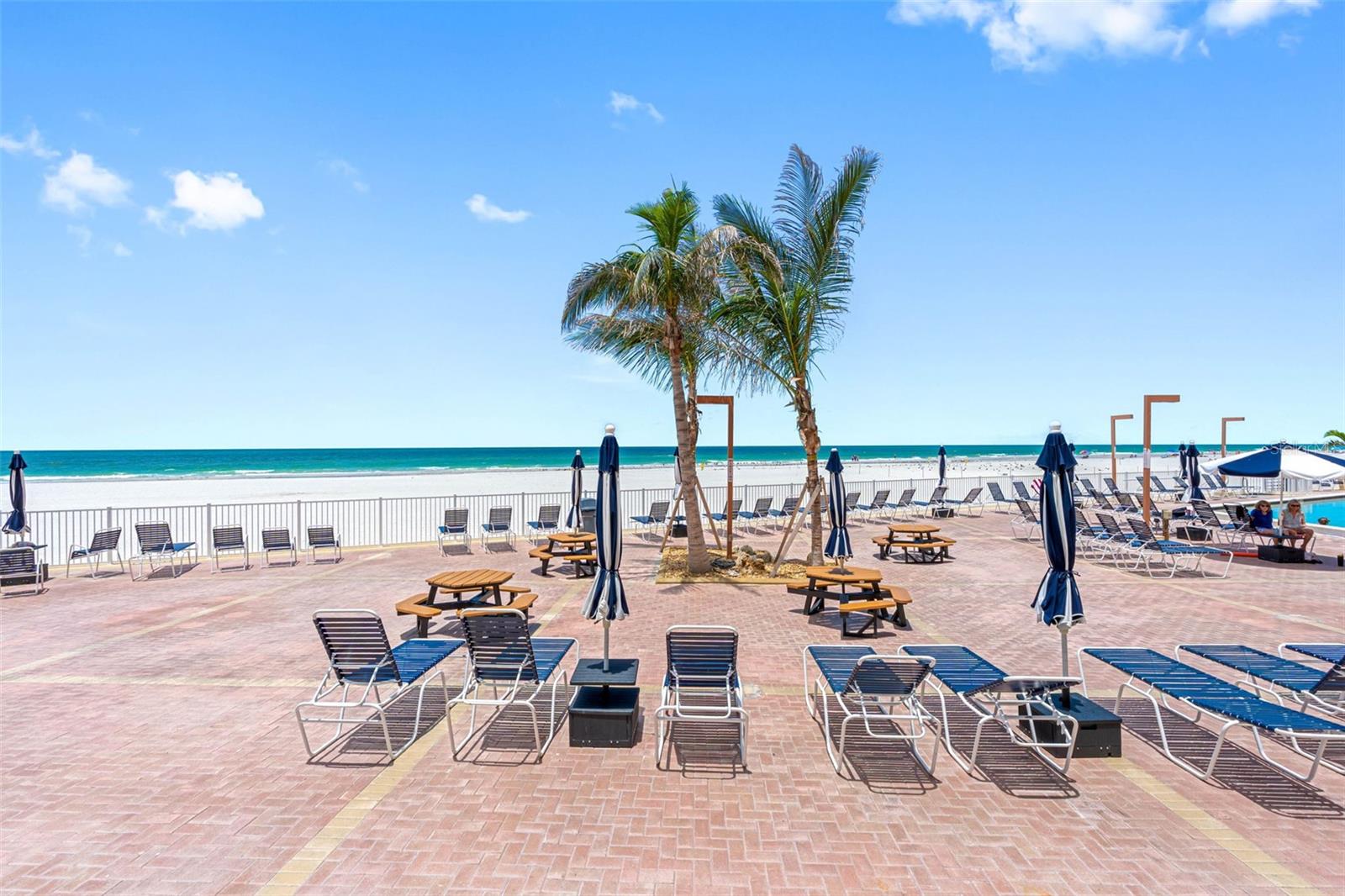 17920 GULF BLVD #302 — photo 37