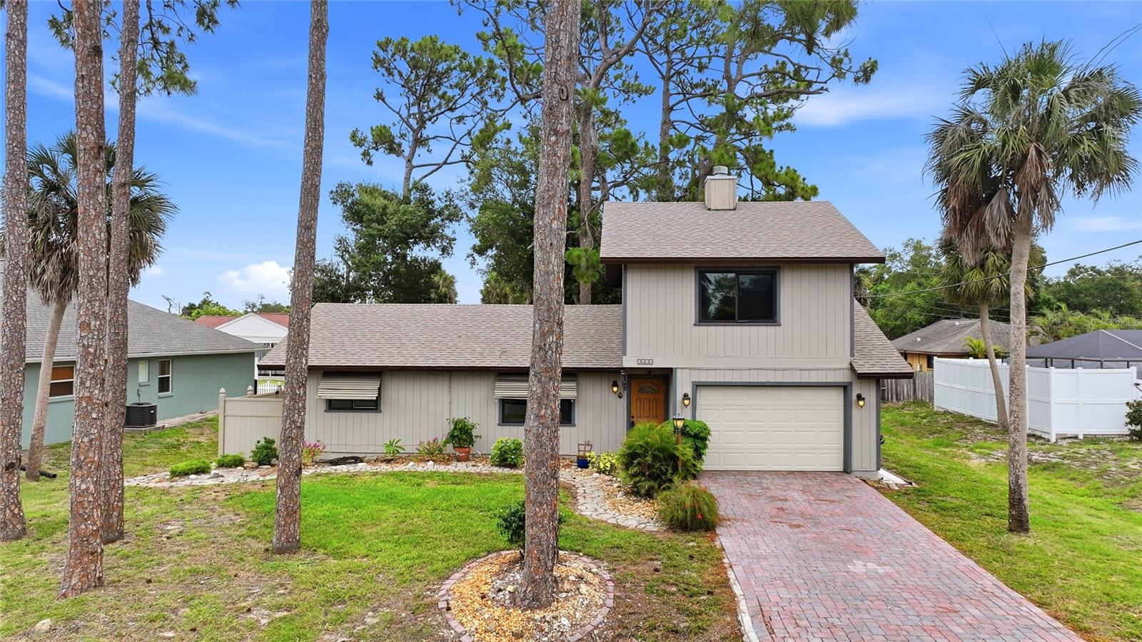 2631 FIESTA DR — photo 47