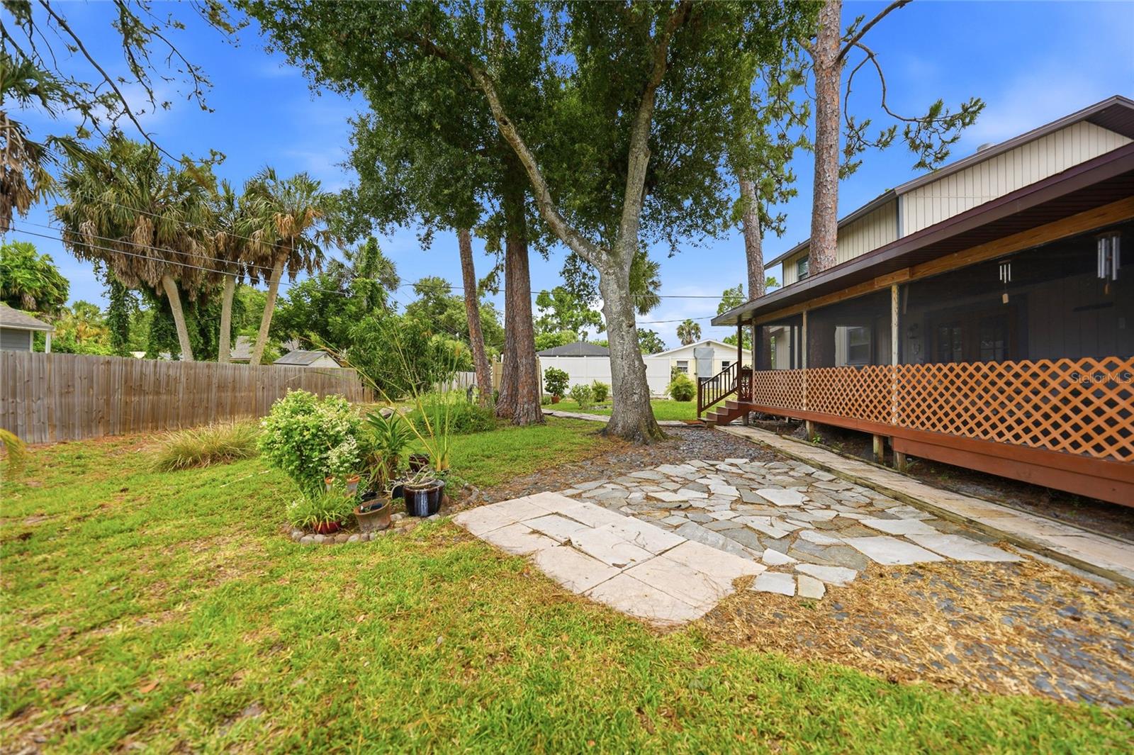 2631 FIESTA DR — photo 53
