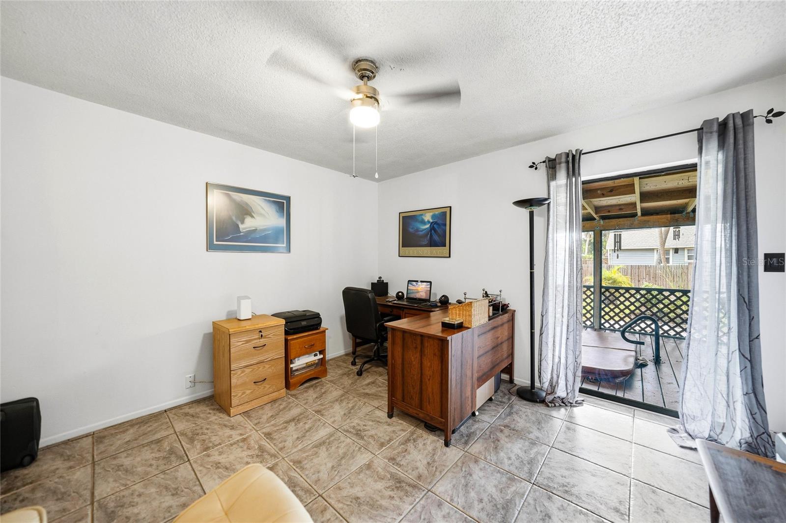 2631 FIESTA DR — photo 28