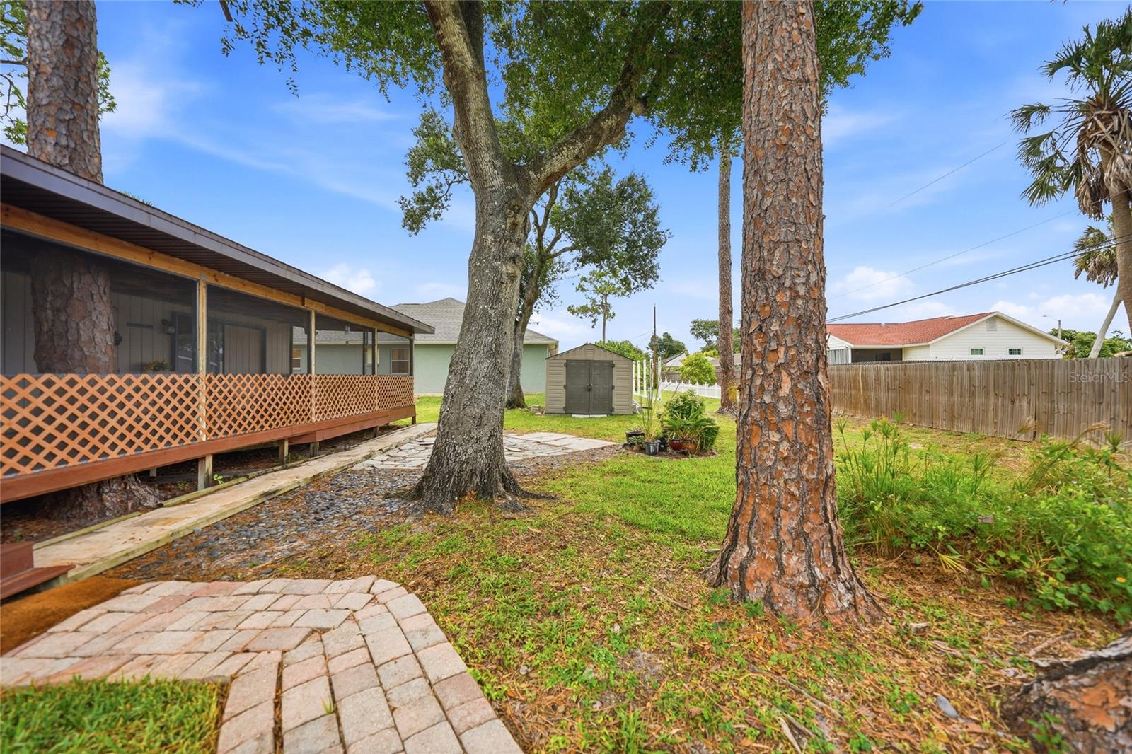 2631 FIESTA DR — photo 56