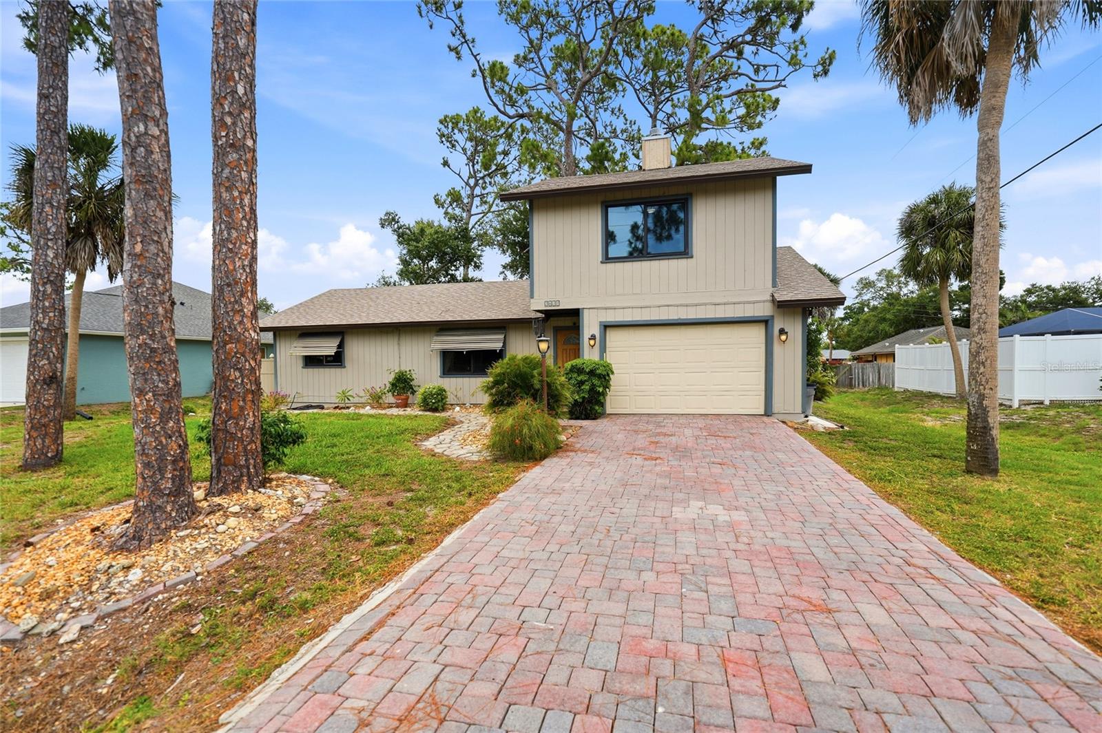 2631 FIESTA DR — photo 50