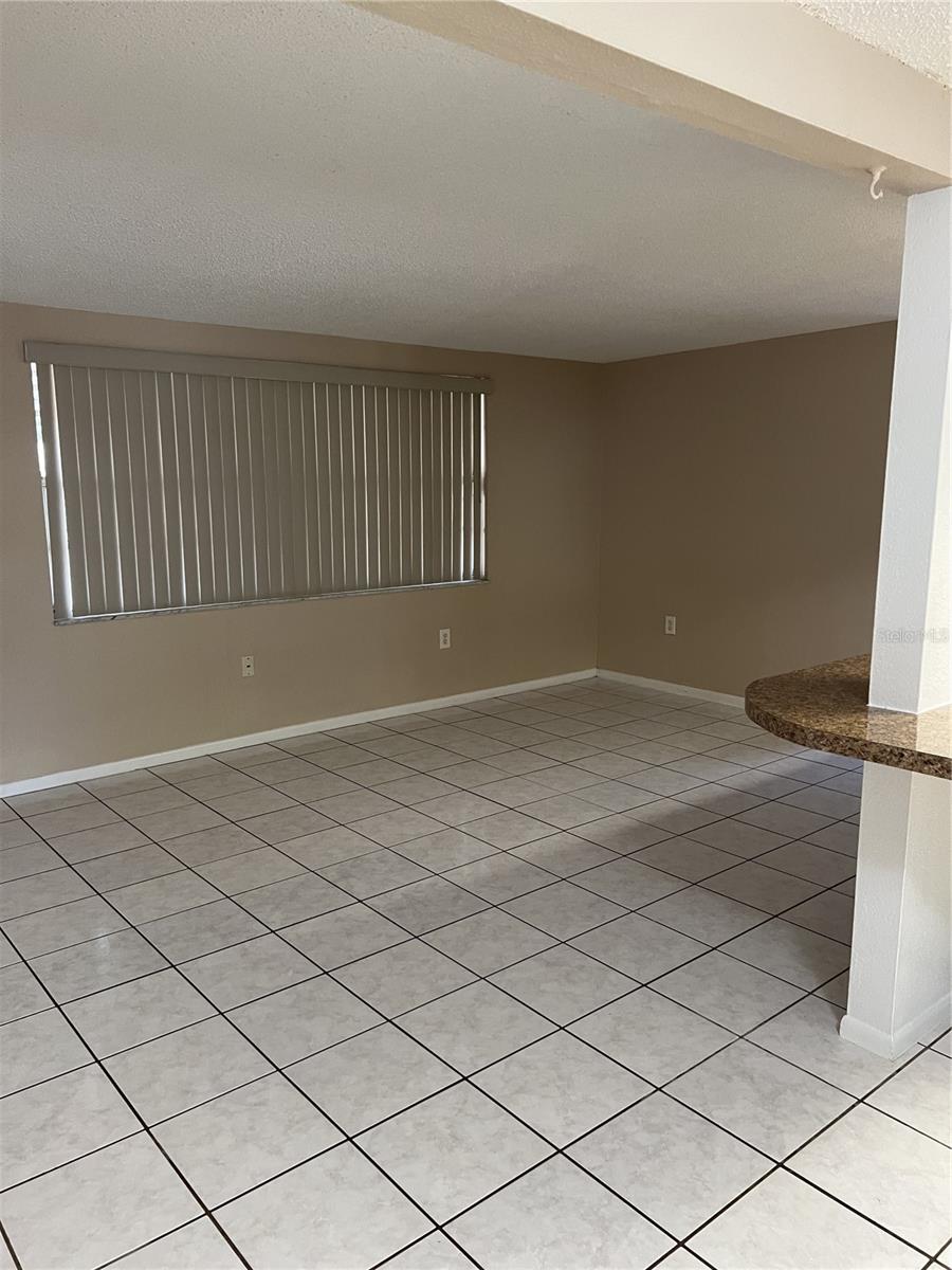 4813 DOGWOOD ST — photo 8