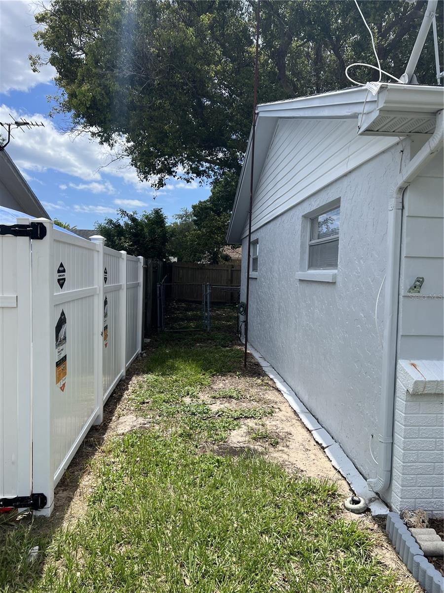 4813 DOGWOOD ST — photo 34